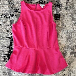 🛍️Old Navy Fuchsia Peplum Tank Top